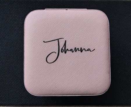 Etui kosmetyki kolczyki 